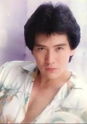 舒淇去劉嘉玲家做客，中途去廁所，劉嘉玲看後當場「讓人砸了馬桶」：根本無法忍受！