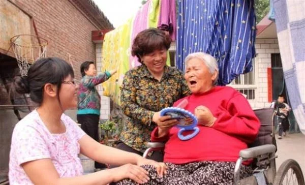 婆婆住院我出錢出力， 出院後聽到婆婆說的話，我從此不去婆家