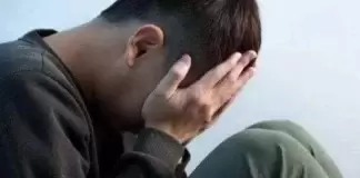 老婆因為交通事故瞎了眼，我失婚娶了她閨蜜，再次見到她，她傳來一則「簡訊」讓我傻眼了！