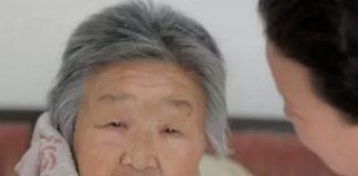 “假孝順”的子女,就算偽裝得再好,也會在4件事情上露出馬腳