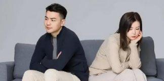 我和前夫是青梅竹馬,沒想到婚後第5年他出軌了…如今離婚一年,清明節我回家掃墓偶遇前夫,他塞給我「一張紙條」打開後我哭了 # 現在該怎麼辦?