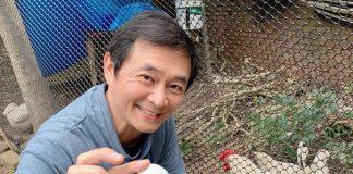 拍戲40多年!63歲金鐘男星「下戲當雞農1年」後院超壯觀 「一天意外省下80塊」超有成就感